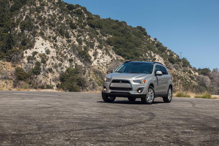  Mitsubishi Outlander Sport 2013 года  (фото 51 из 83)